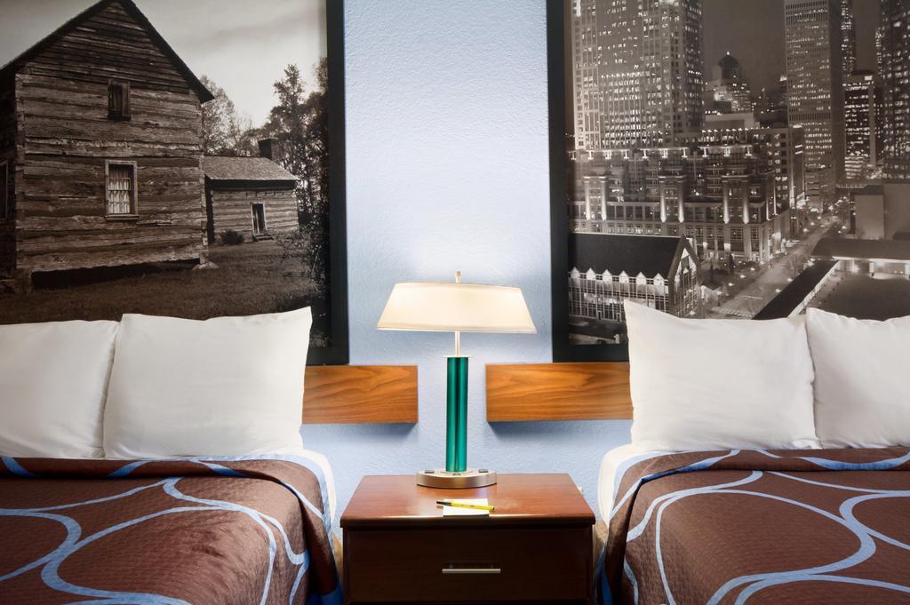 Super 8 By Wyndham Charlotte University Δωμάτιο φωτογραφία