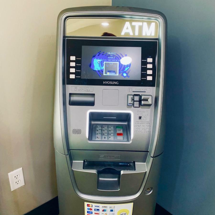 Super 8 By Wyndham Charlotte University Εξωτερικό φωτογραφία
