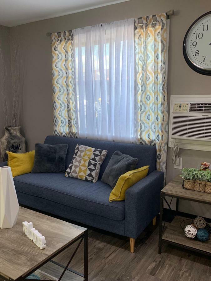 Super 8 By Wyndham Charlotte University Εξωτερικό φωτογραφία